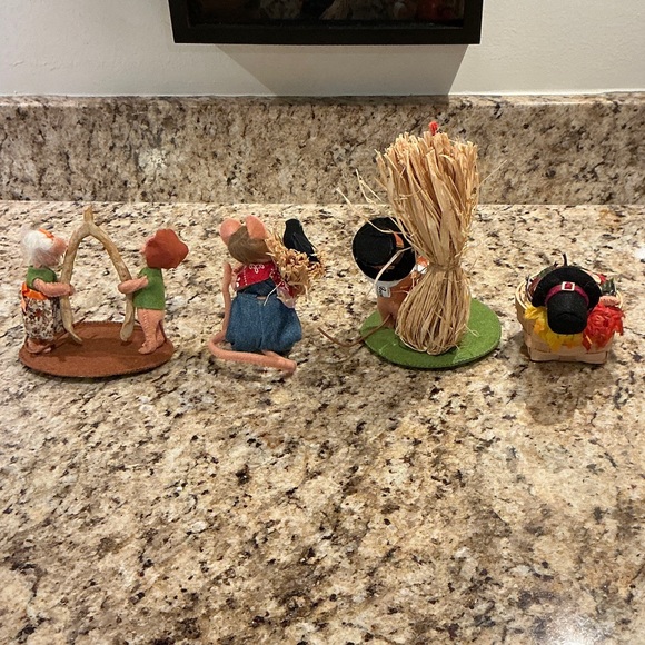 Annalee Festive Mouse Figurine Set 4 Mice - Picture 2 of 10